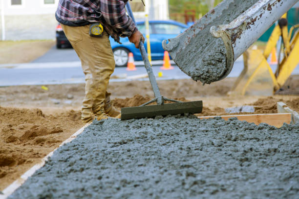 Best Concrete Pool Decks in Ashland, CA